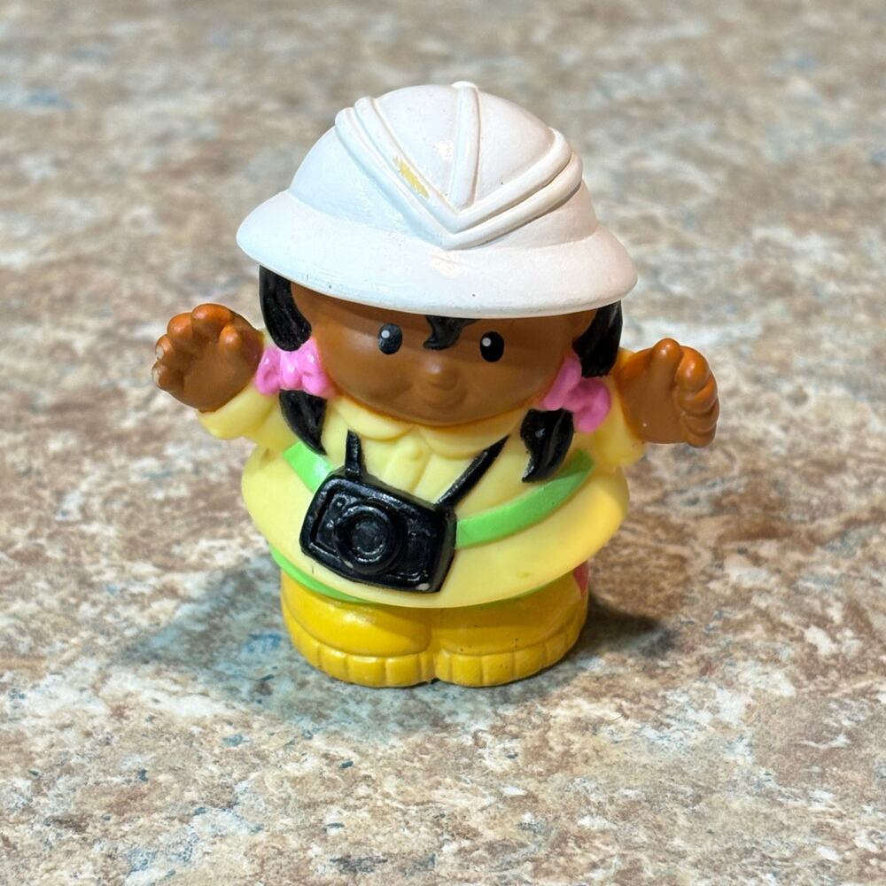 Fisher Price Little People Vintage Lisa Safari Mountain Playset Figure Toy 1997